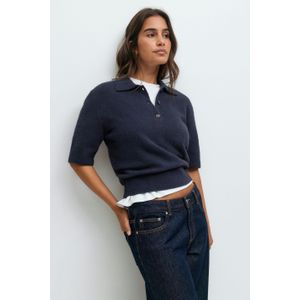 Short sleeve knit collar top