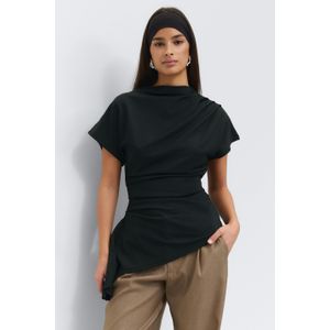 Asymmetric funnel neck top