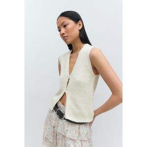 Knitted tape yarn vest