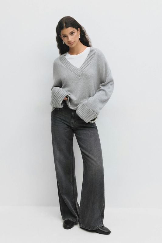 Gebreide Trui - Grijs - V-hals - Lange Mouwen - Normale Pasvorm