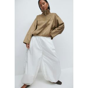 Wide balloon trousers