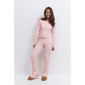Y cable knitted pants