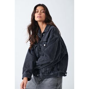 Loose denim jacket