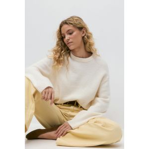 Crew neck knitted sweater