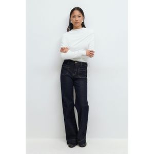 Front pocket flare jeans