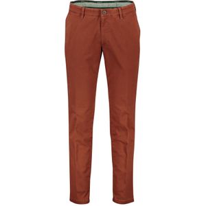 M.E.N.S. chino roestrood Madison U