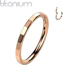 Gekleurde Titanium Segmentring met Rechthoeking Ring Afwerking - 8 mm - Rosé Goud
