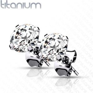 Paar massief titanium oorknopjes van met prong set kristal – 2 mm