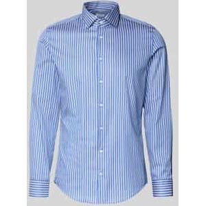 Slim fit zakelijk overhemd van katoen met kentkraag