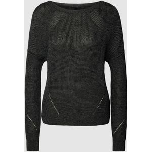 Gebreide pullover met extra brede schouders