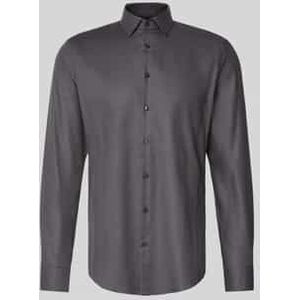 Slim fit zakelijk overhemd met knoopsluiting