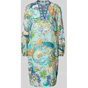 Knielange jurk met tuniekkraag