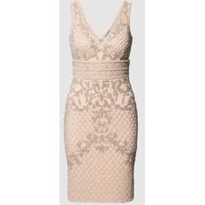 Cocktailjurk met siergarnering