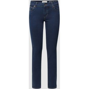 Jeans met labeldetails