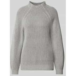 Loose fit gebreide pullover met gestreept ribmotief