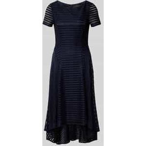 Cocktailjurk met ronde hals