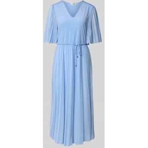 Cocktailjurk met V-hals, model 'Enie'