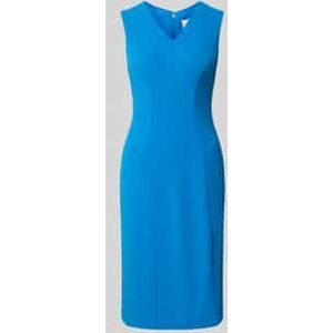 Knielange kokerjurk met V-hals, model 'Scuba'