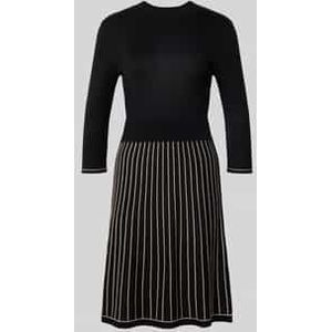 Knielange jurk van viscosemix in gebreide look