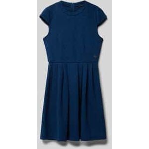 Jurk met labelapplicatie, model 'SKATER'