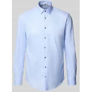 Slim fit zakelijk overhemd van puur katoen met kentkraag