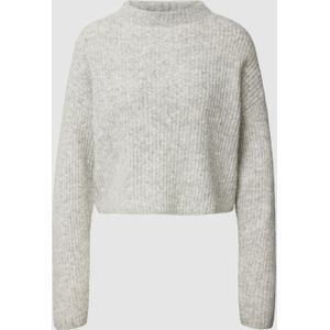 Korte gebreide pullover met opstaande kraag