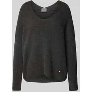 Gebreide pullover met V-hals, model 'THORA'