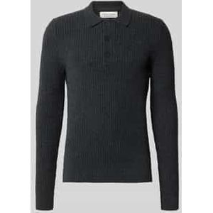 Gebreide pullover met polokraag, model 'Lilith'