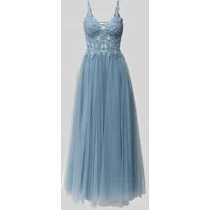 Avondjurk met kant en V-hals