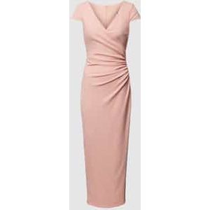 Cocktailjurk met plooien opzij