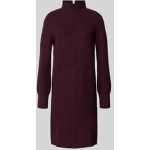 Nauwsluitende gebreide jurk van viscosemix