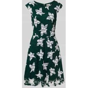 Knielange jurk met etskanteffect