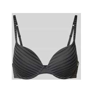 Beha met streepmotief