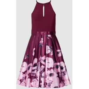Cocktailjurk met bloemenmotief