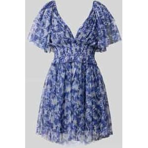 Cocktailjurk met volantgarnering