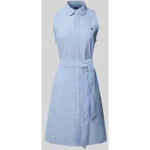 Knielange jurk met strikceintuur, model 'BLAR'