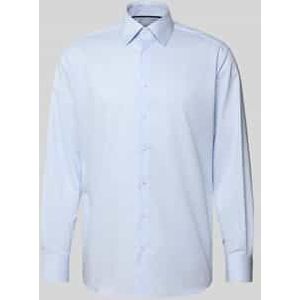 Modern fit zakelijk overhemd van katoen met kentkraag