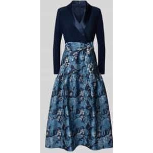 Avondjurk in 2-in-1-look met strikceintuur