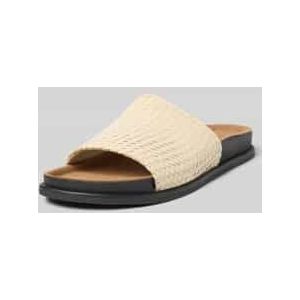 Slippers in gevlochten look, model 'Effie'