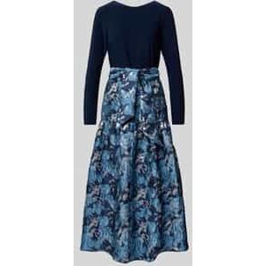 Avondjurk in 2-in-1-look met strikceintuur