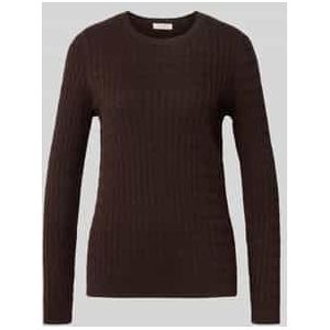 Gebreide pullover met kabelpatroon