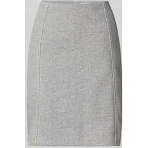 Knielange rok met naadritssluiting