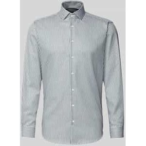 Regular fit zakelijk overhemd met haaikraag