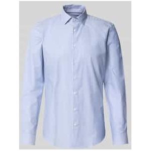 Slim fit zakelijk overhemd met knoopsluiting