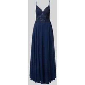 Avondjurk met kant