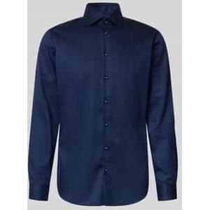 Regular fit zakelijk overhemd van katoen met kentkraag