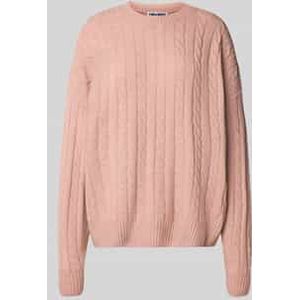 Gebreide pullover met kabelpatroon