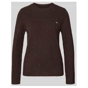 Gebreide pullover met kabelpatroon en labelstitching