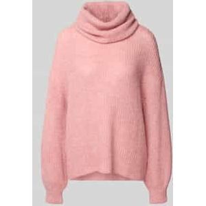 Coltrui met extra brede schouders, model 'Jarine'