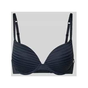 Beha met streepmotief